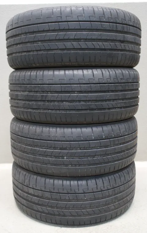 Background image for 4x Pirelli P Zero MO * I 245 45 R19 102Y XL I Sommerreifen