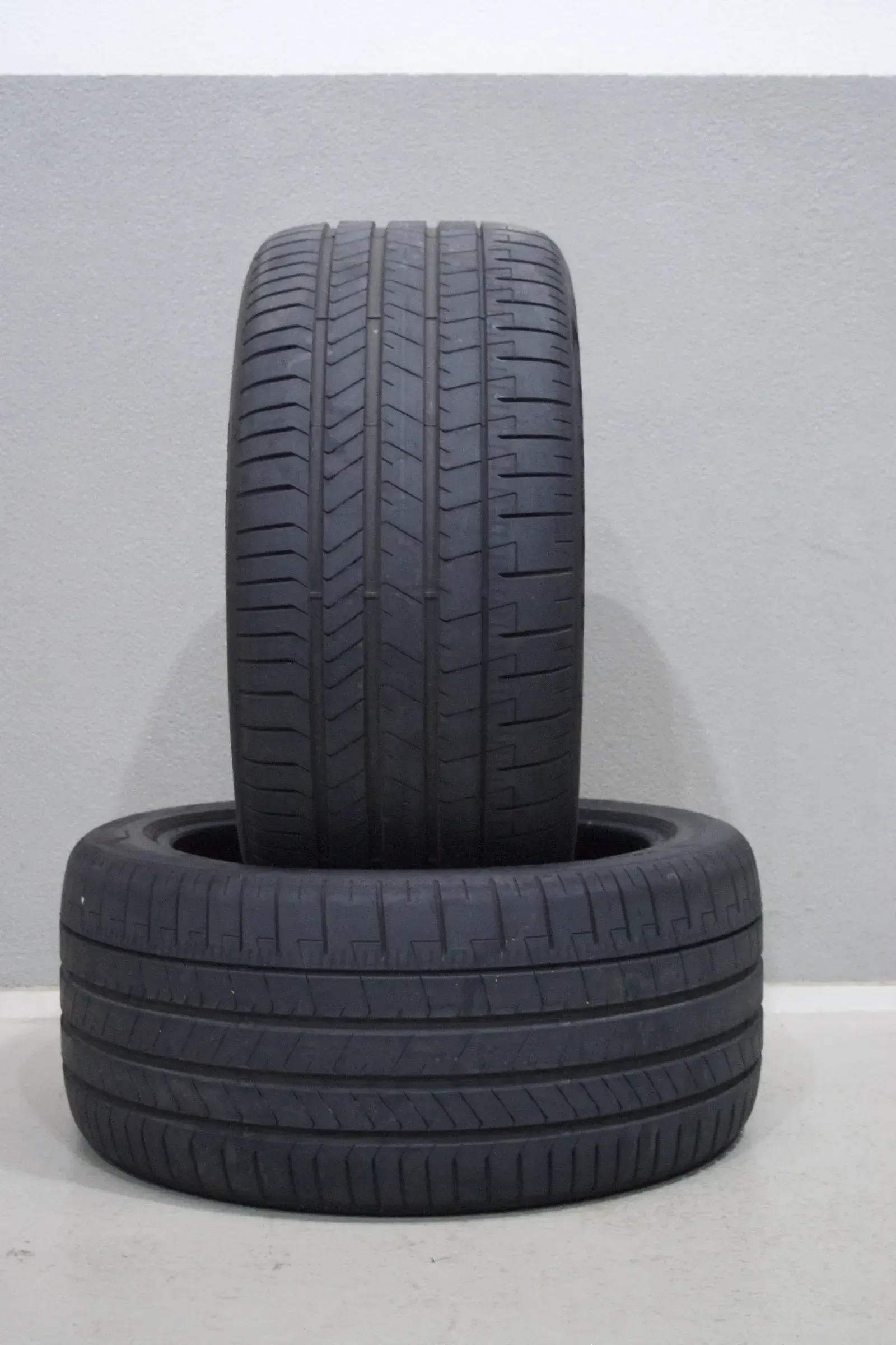 2x Pirelli P Zero MO1A I 285 40 ZR19 107Y XL I Sommerreifen - Bild 1
