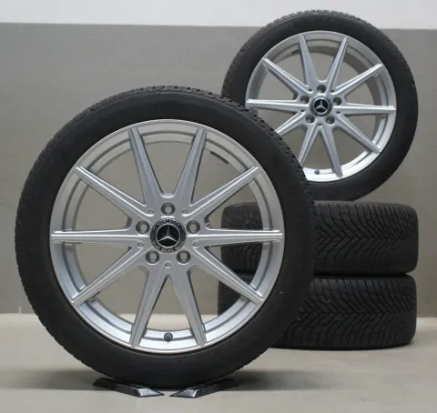 Background image for Mercedes-Benz A-Klasse W178 18 Zoll Winterkompletträder