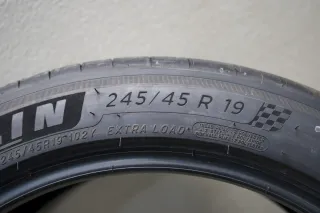 Michelin Pilot Sport 4S * I 245 45 R19 102Y I Sommerreifensatz - Bild 4