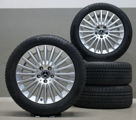 Background image for Mercedes-Benz C-Klasse W205 I S205 17 Zoll Winterkompletträder