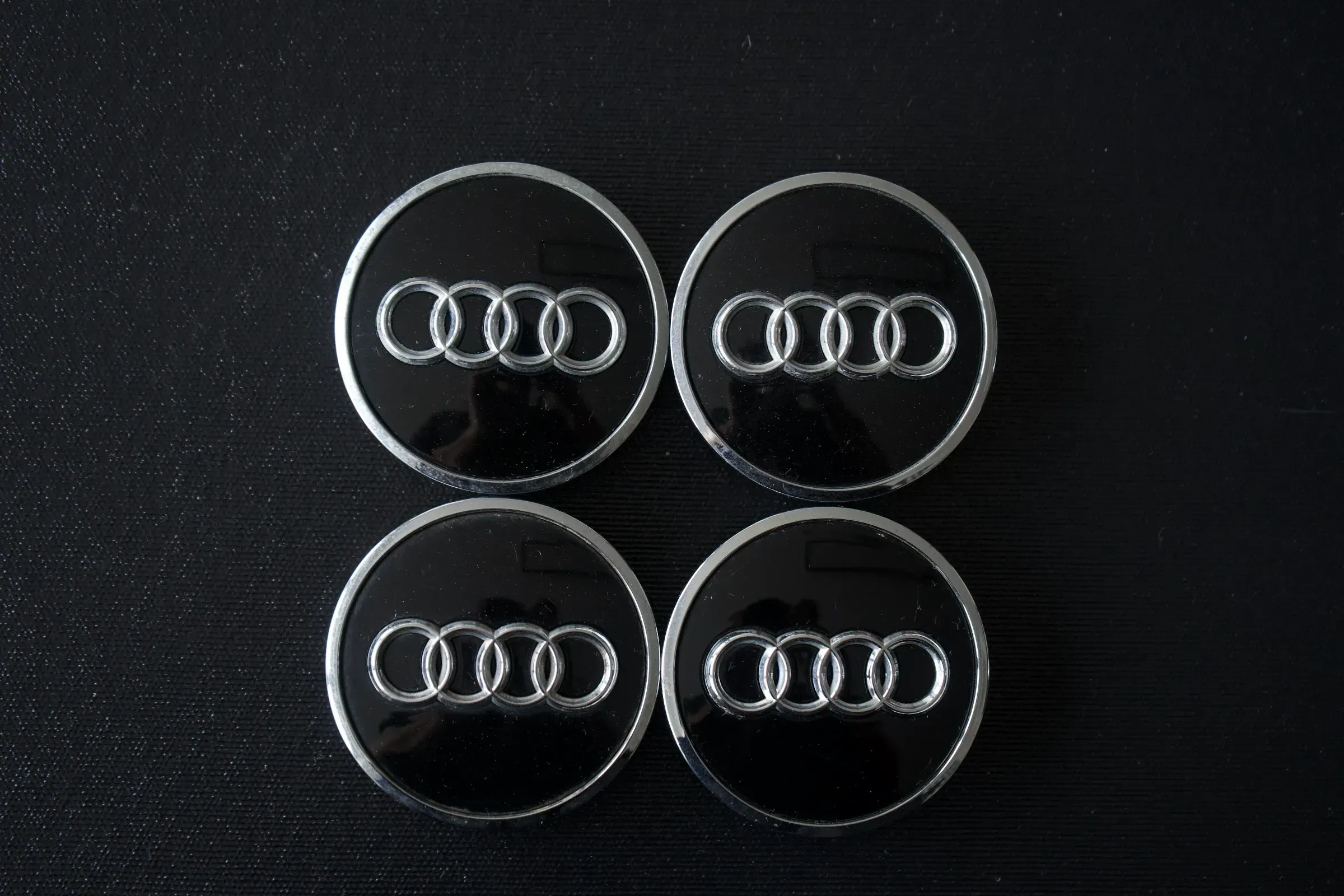 4x Original Audi Nabendeckel I 8W0 601 170 - Bild 1