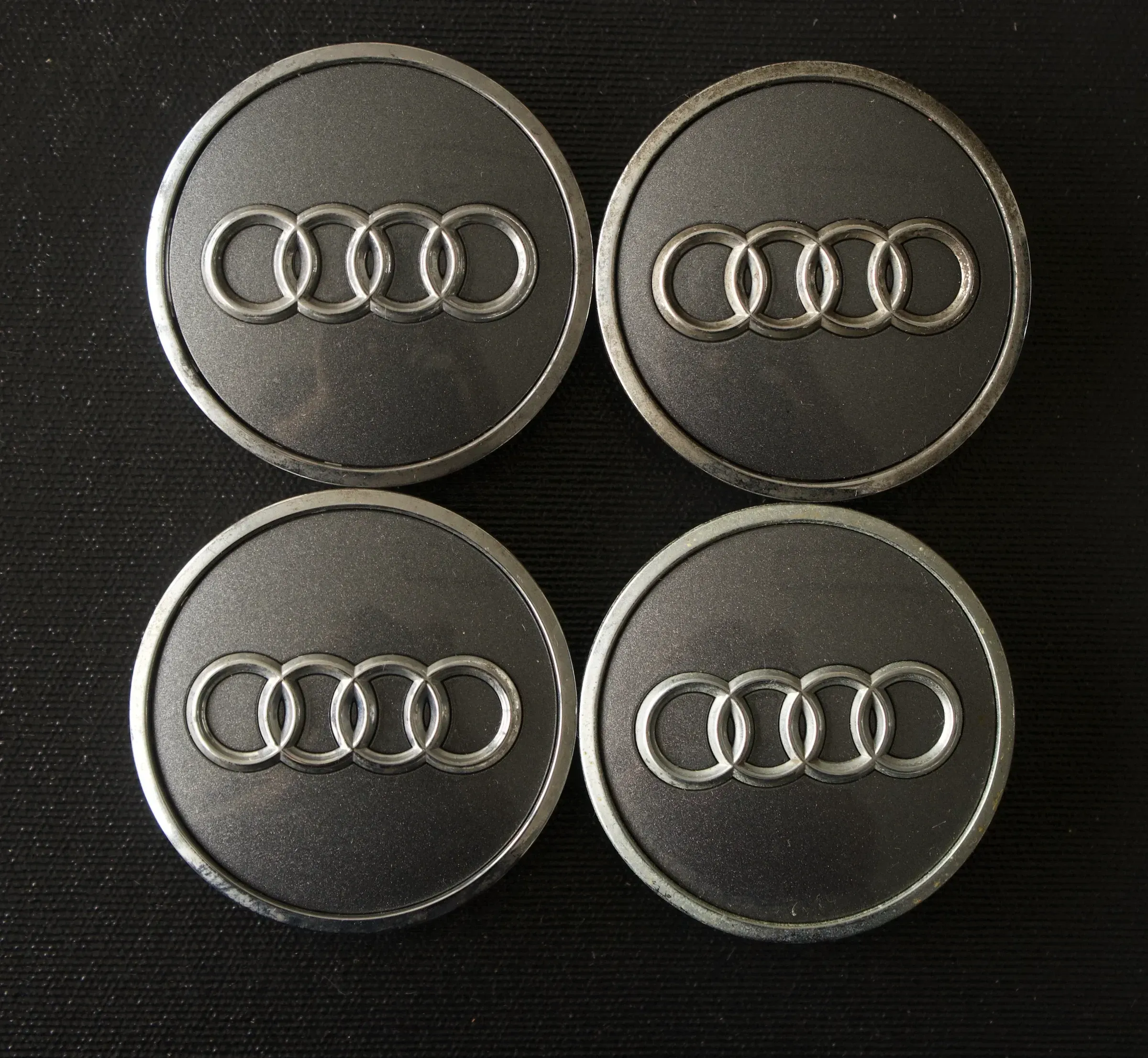 4x Original Audi Nabendeckel I 8W0 601 170 - Bild 1