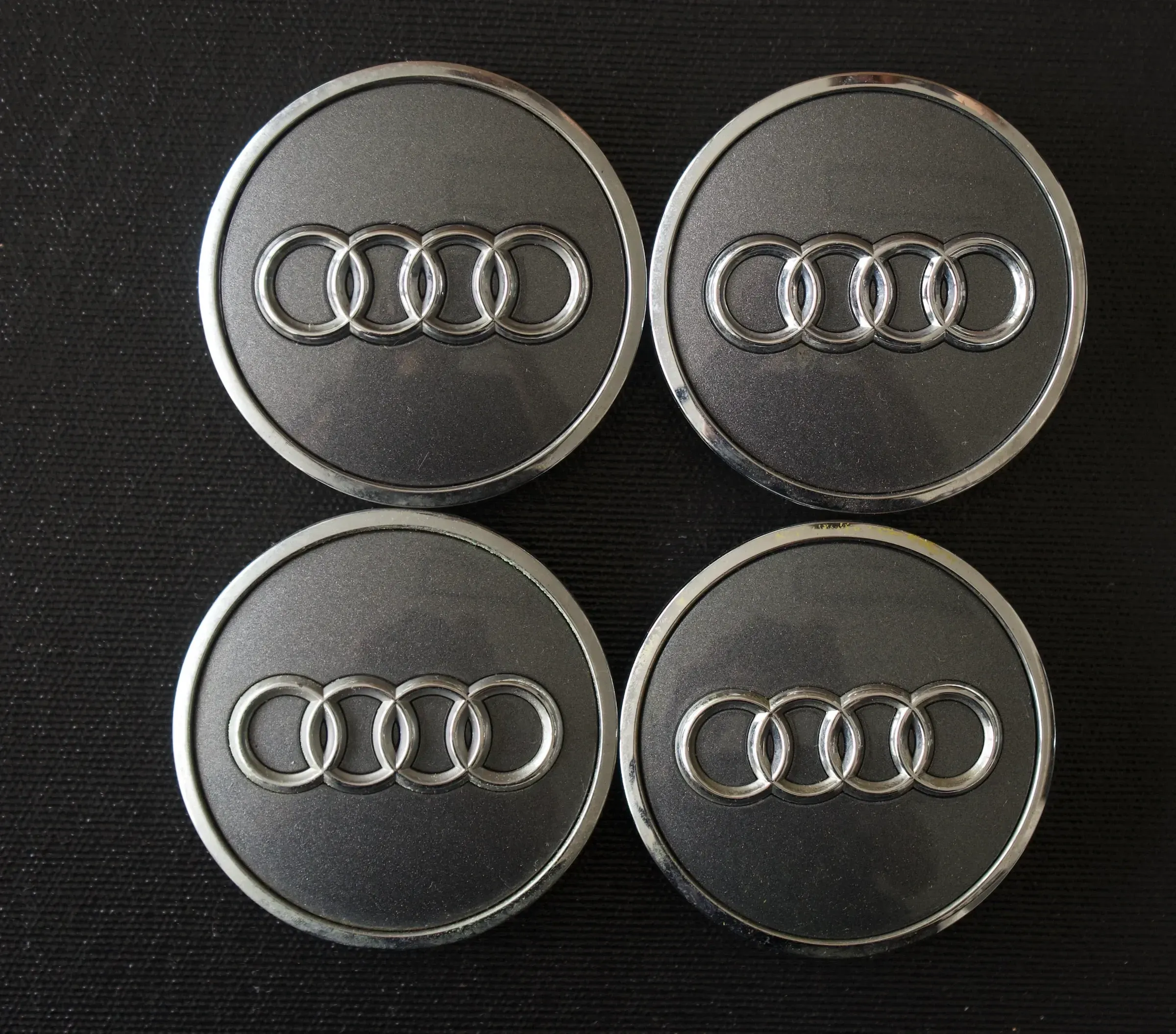 4x Original Audi Nabendeckel I 8W0 601 170 - Bild 1
