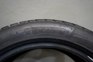 2x Goodyear UltraGrip 8 MOE RFT RSC * I 245 45 R18 100V XL M+S I Winterreifen - Bild 4