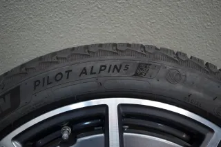 Mercedes-Benz C43 W206 AMG 18 Zoll Winterkompletträder - Bild 5
