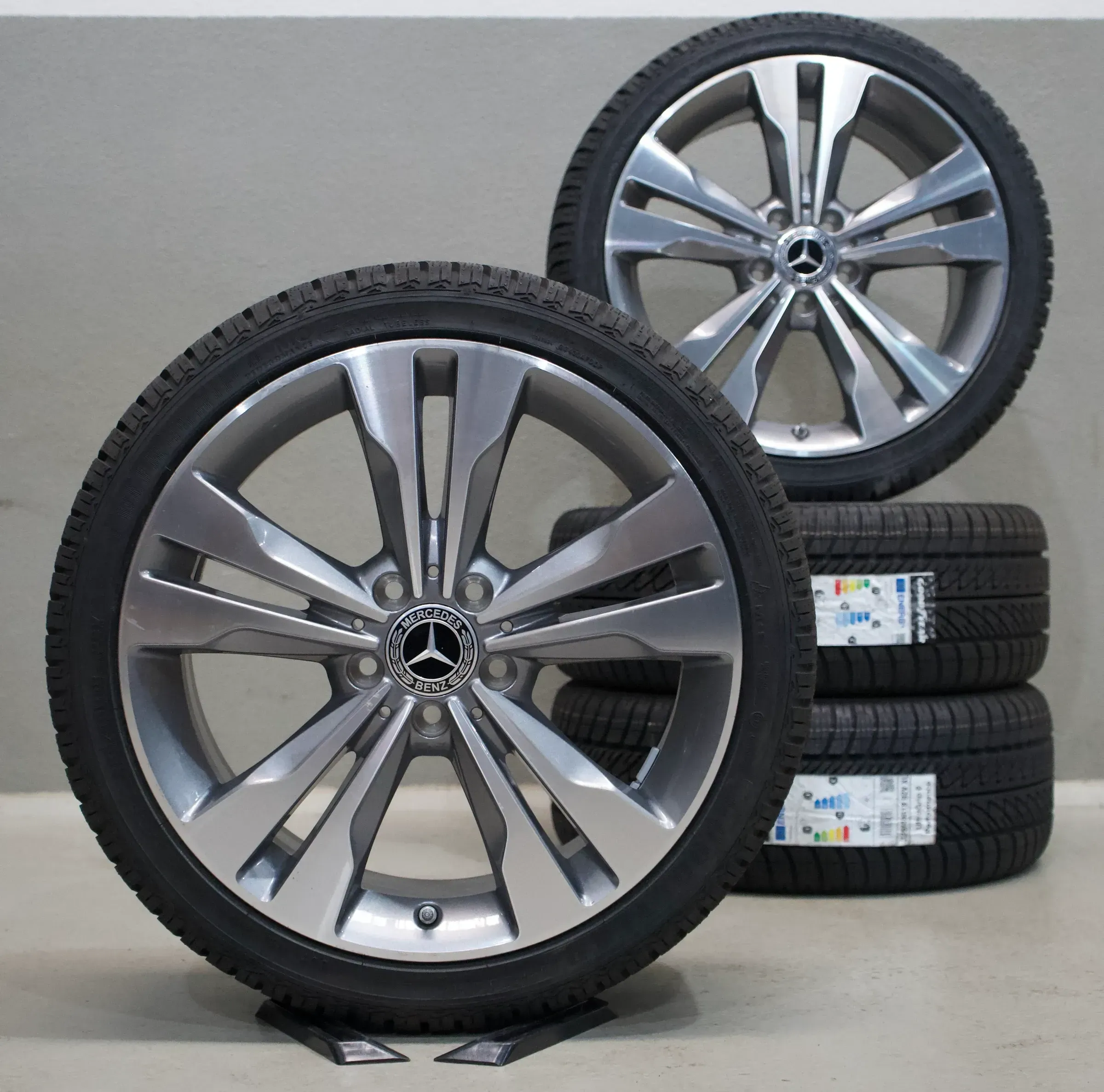 Mercedes-Benz A-Klasse W176 I CLA C117 I B-Klasse W246 18 Zoll Winterräder Winterreifen - Bild 1