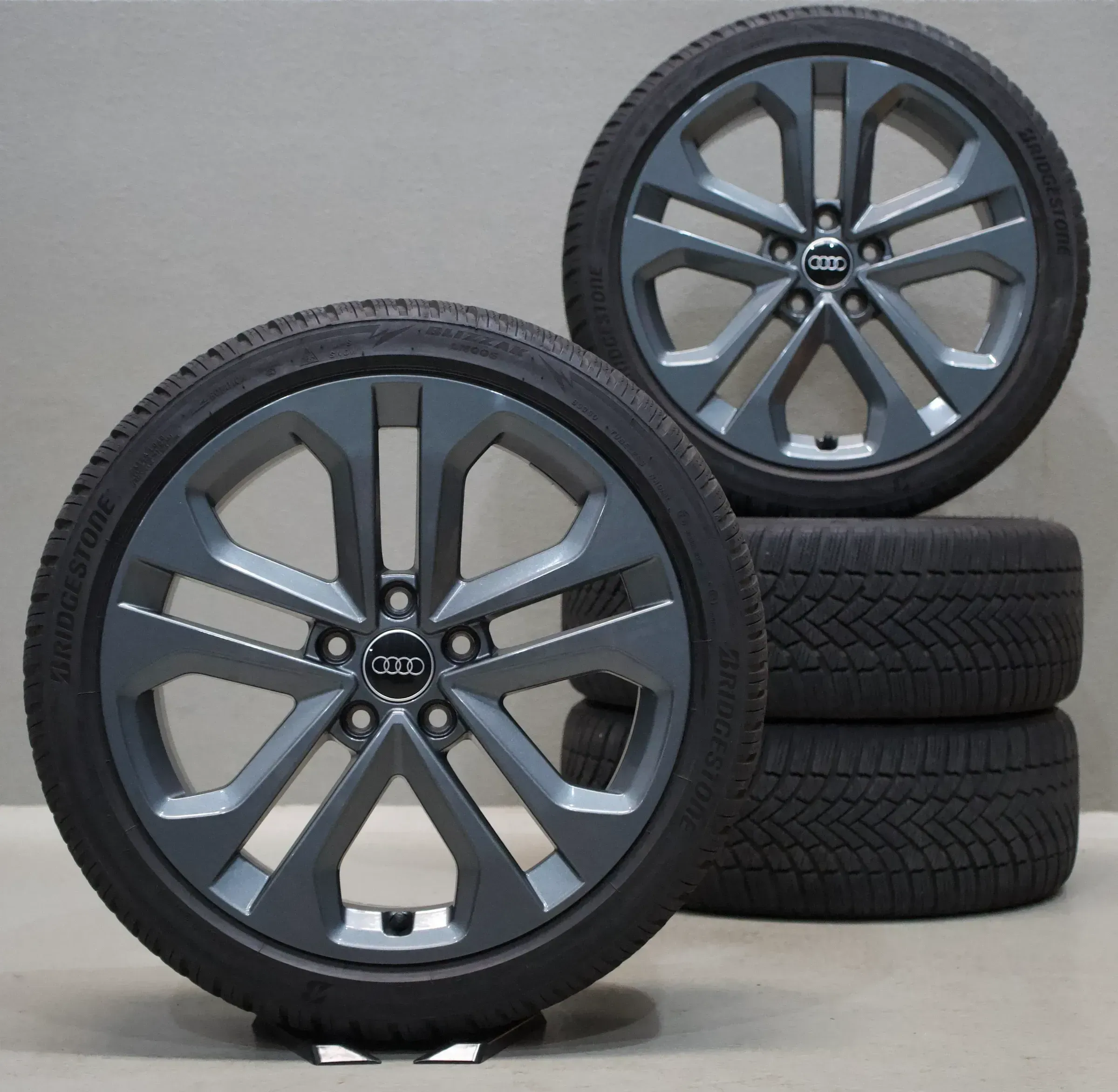 Audi S3 8Y0 18 Zoll Zoll Winterräder - Bild 1