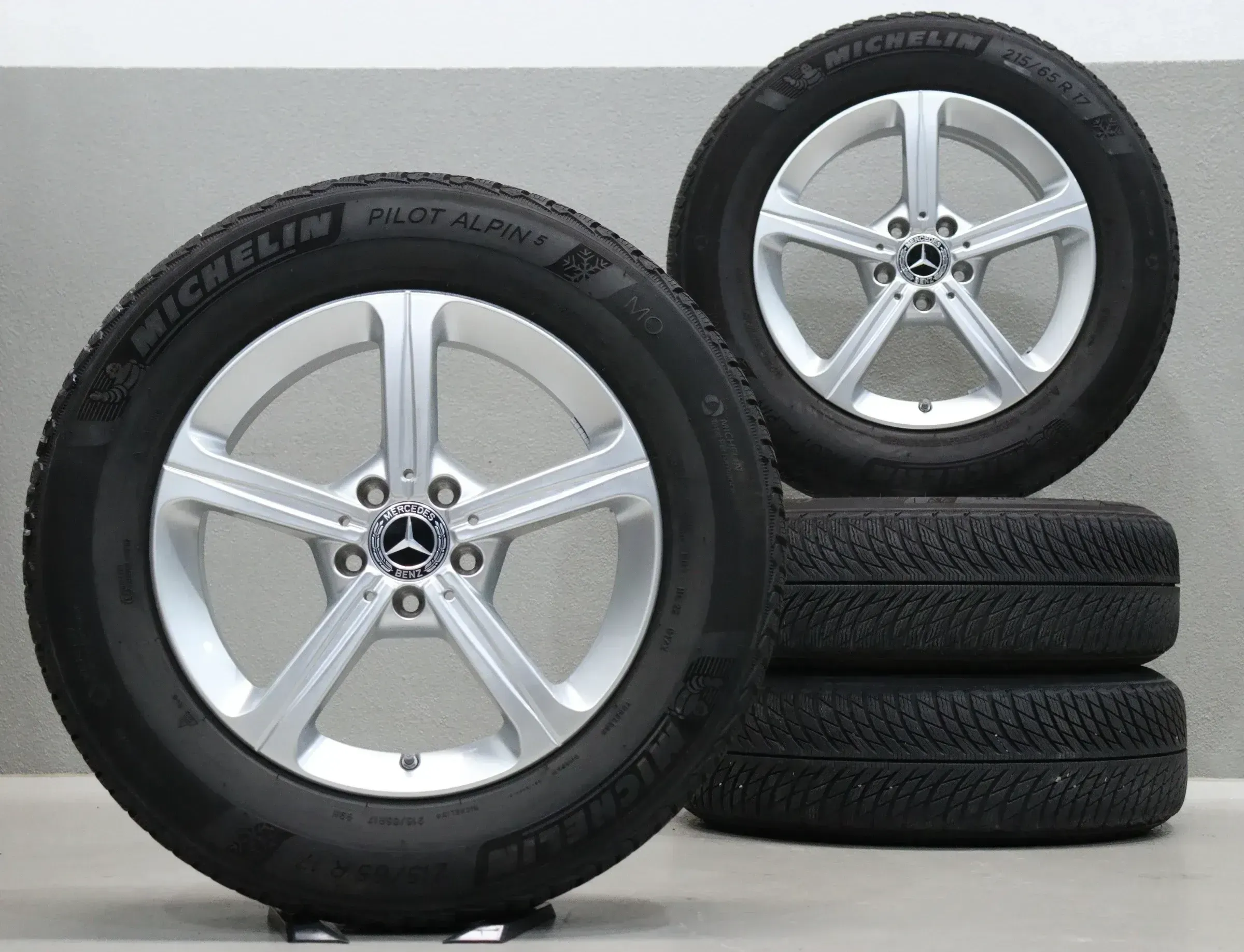Mercedes-Benz GLA H247 GLB X257 17 Zoll Winterkompletträder - Bild 1