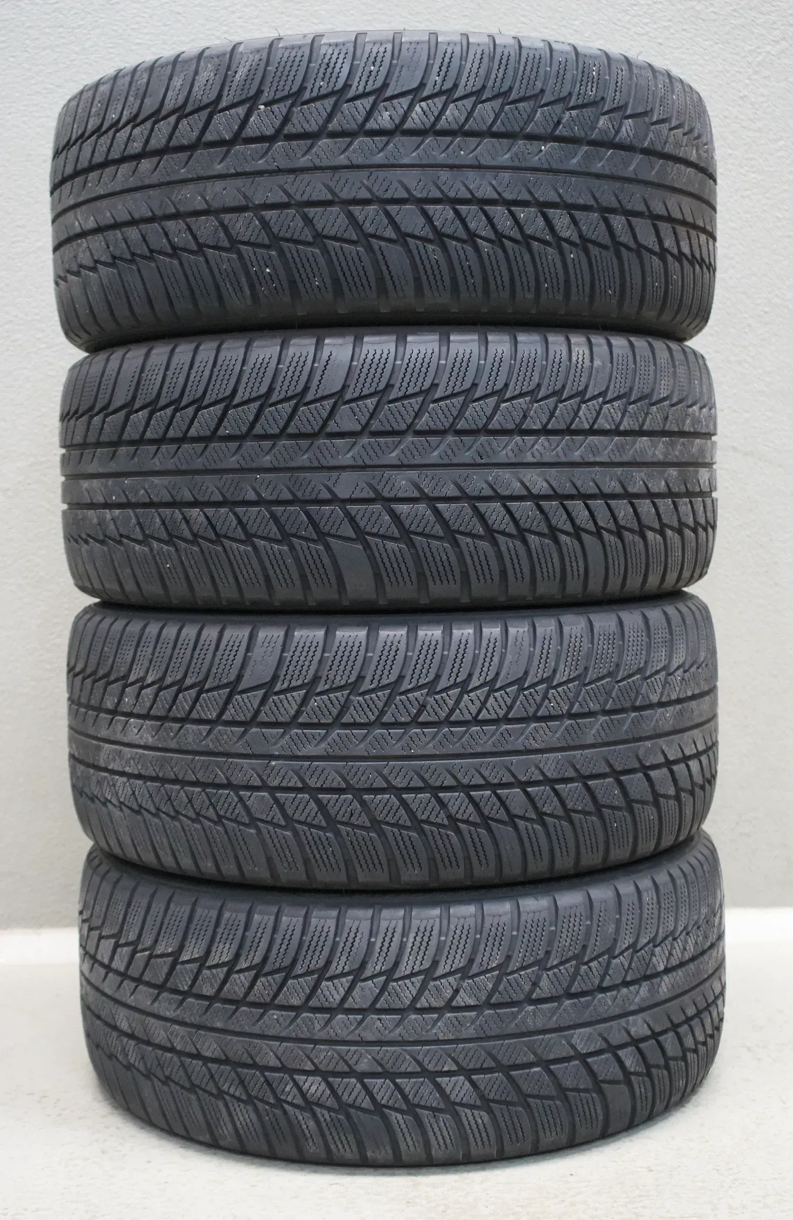4x Bridgestone Blizzak LM001 MO I 225 45 R17 91H M+S I Winterreifen - Bild 1