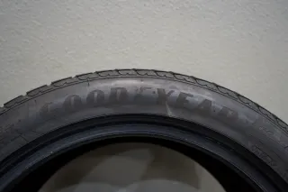 2x Goodyear UltraGrip 8 MOE RFT RSC * I 245 45 R18 100V XL M+S I Winterreifen - Bild 2