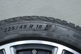 Mercedes-Benz A35 AMG I A45 AMG I B-Klasse 18 Zoll Winterkompletträder - Bild 8