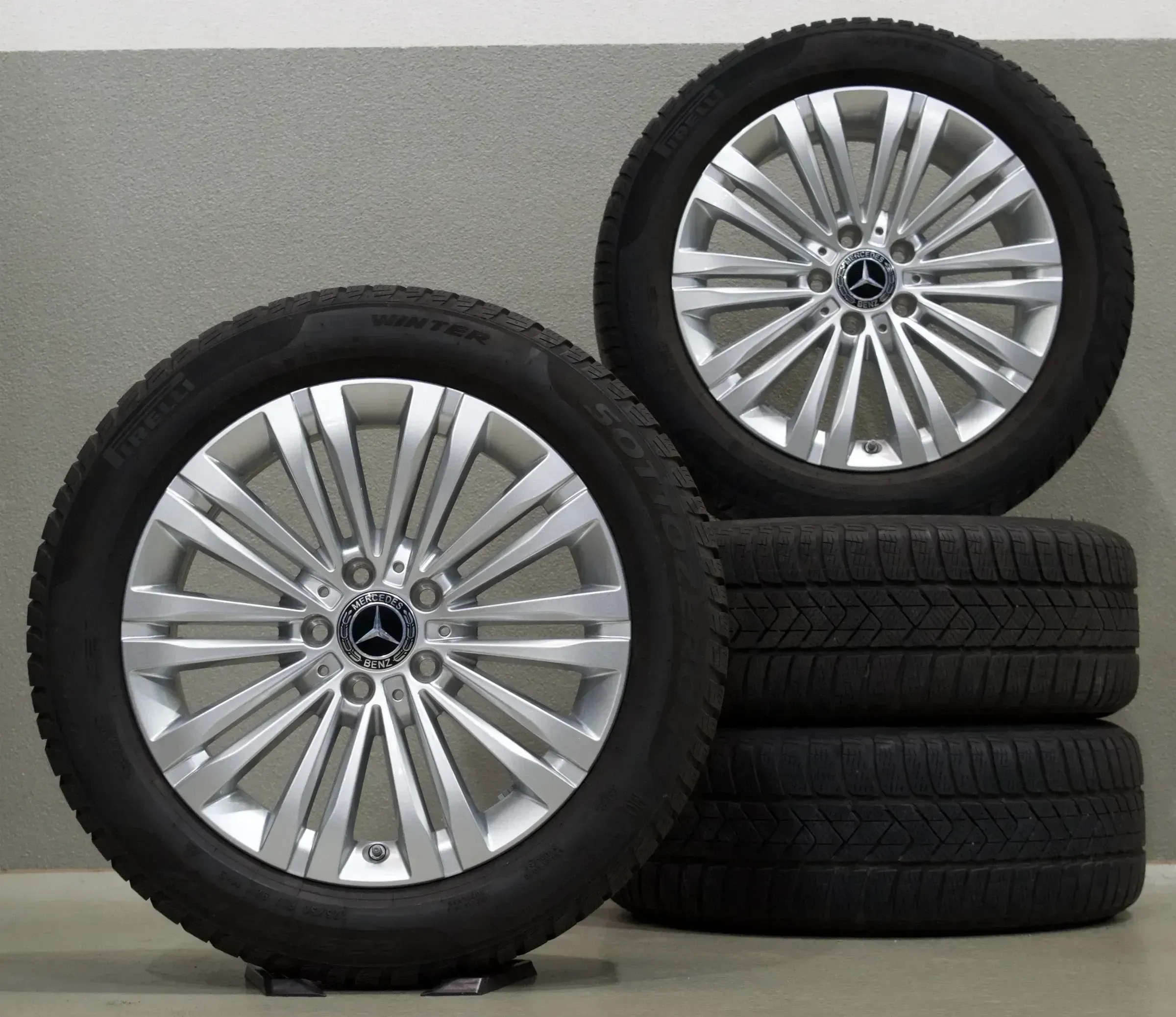 Mercedes-Benz C-Klasse W206 I S206 17 Zoll Winterkompletträder - Bild 1