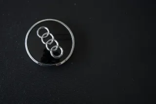 4x Original Audi Nabendeckel I 8W0 601 170 - Bild 3
